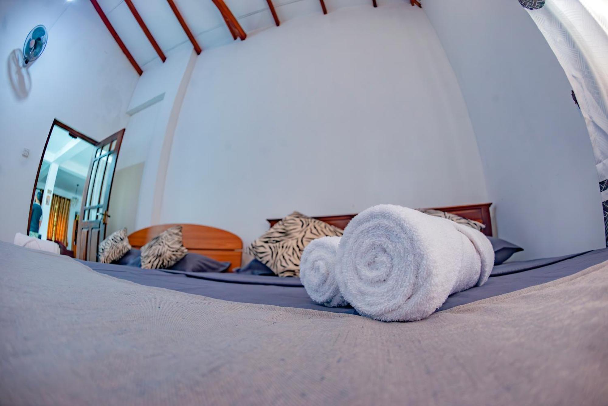 Ciel Grand Villa Канди Екстериор снимка