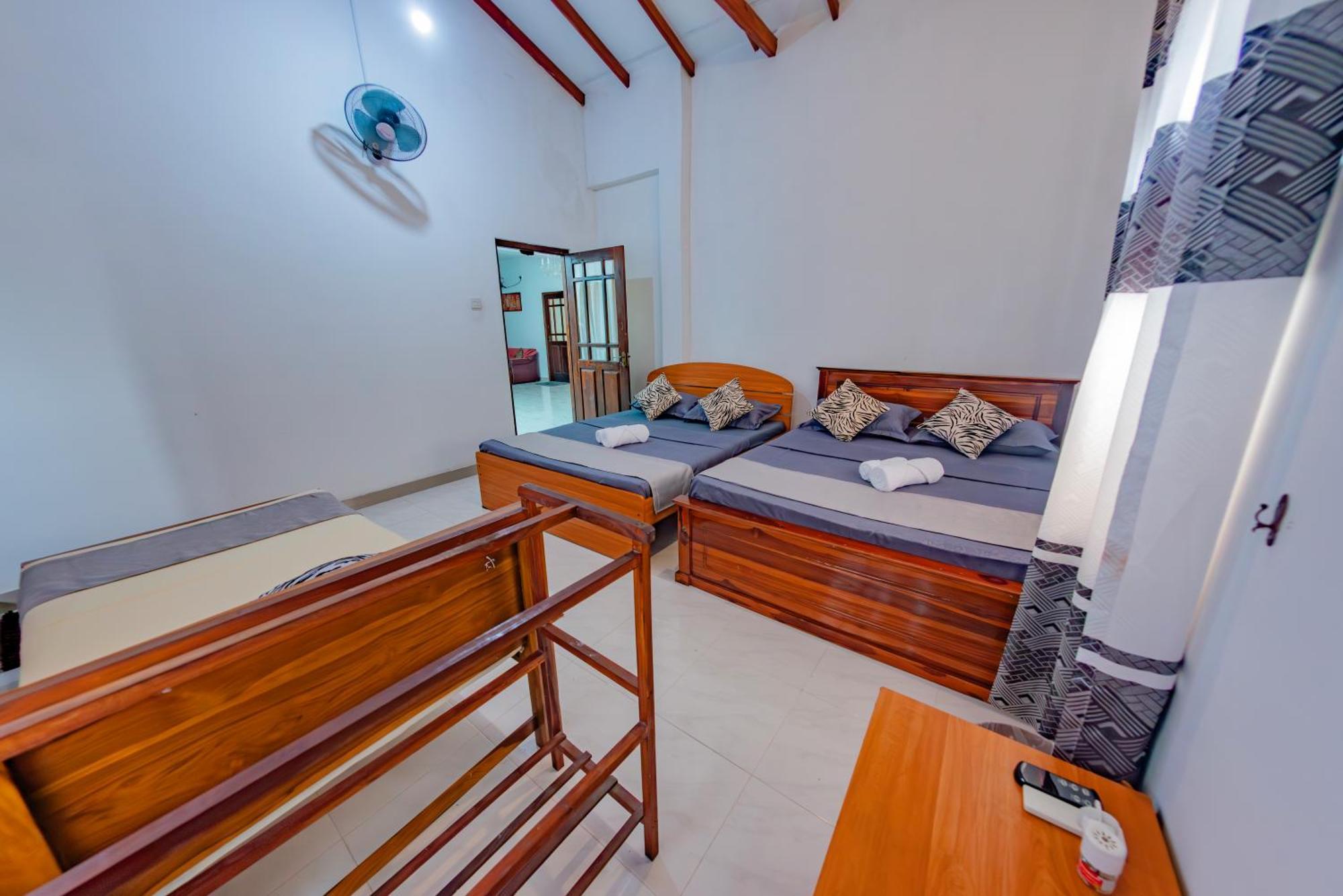 Ciel Grand Villa Канди Екстериор снимка