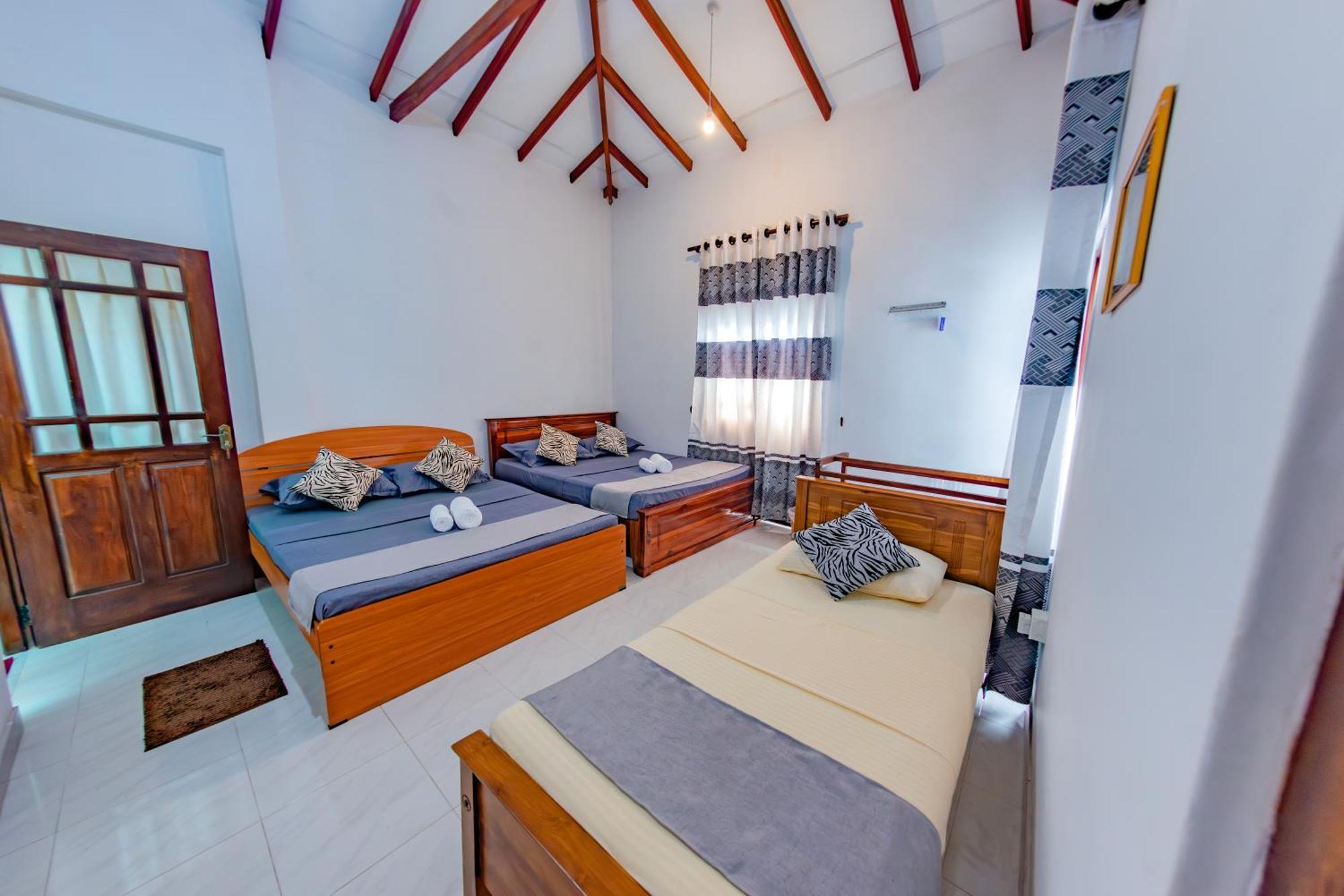 Ciel Grand Villa Канди Екстериор снимка