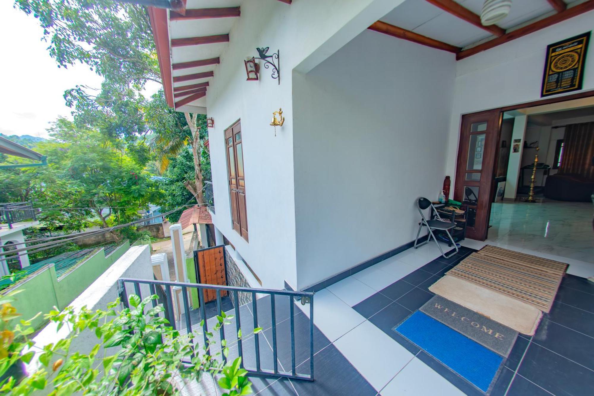 Ciel Grand Villa Канди Екстериор снимка